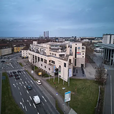 H24 Factory Apartments Вольфсбург Экстерьер фото